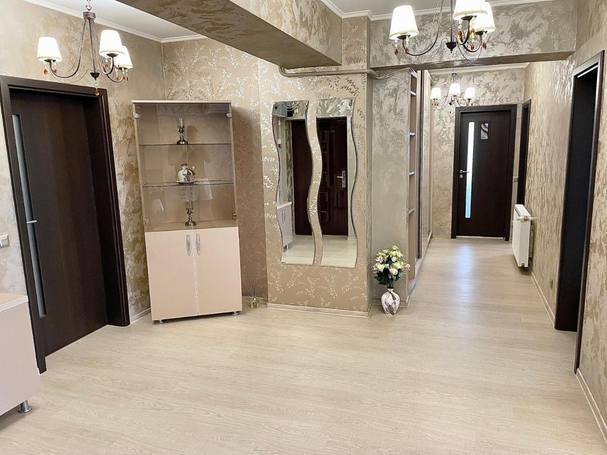 Dacia Residence Apartments Self Check-In Craiova Kültér fotó