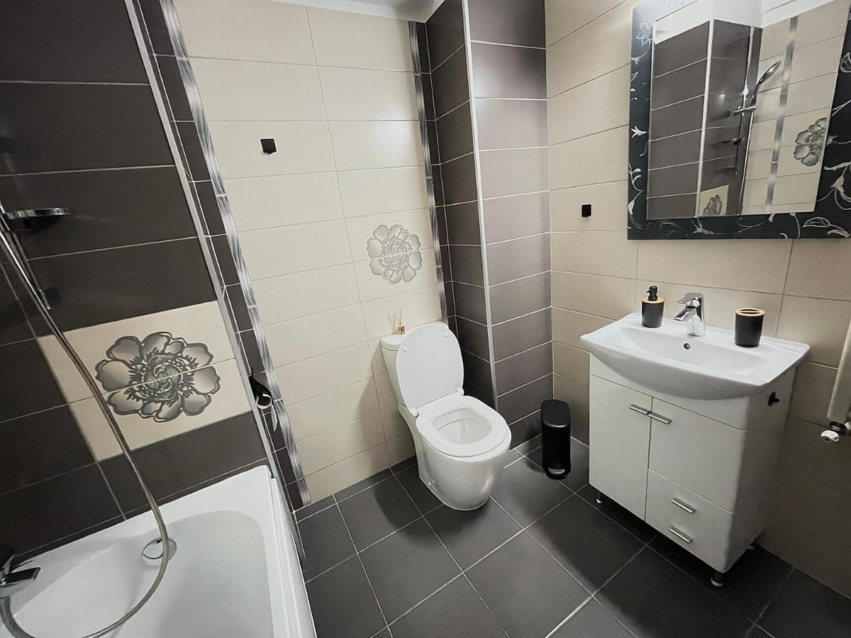 Dacia Residence Apartments Self Check-In Craiova Kültér fotó